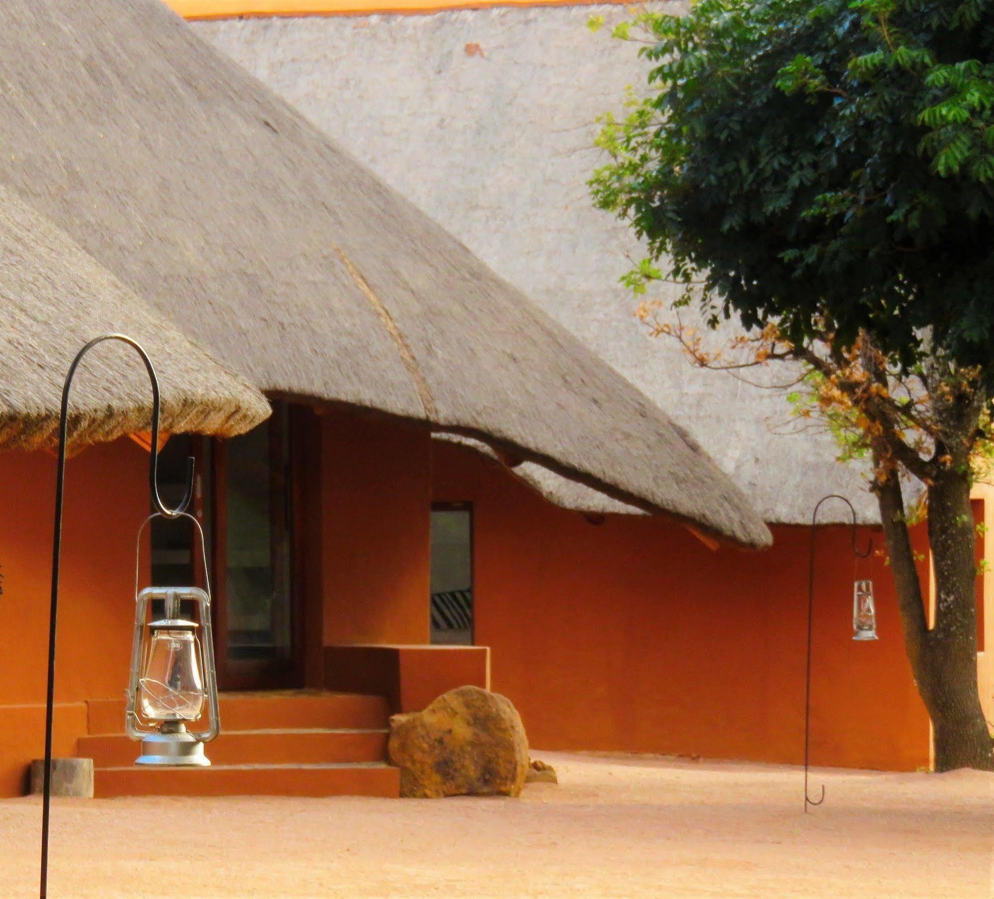 Zebras Crossing Private Game Lodge Модімолле Екстер'єр фото